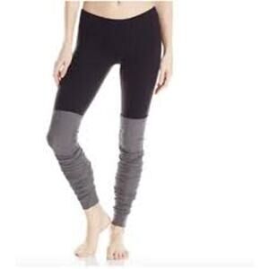 Alo Goddess Gray and Black Leggings Size Small Excellent Condition